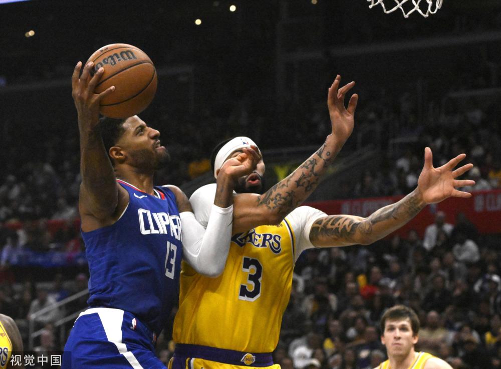 在足球比赛 在足球比赛