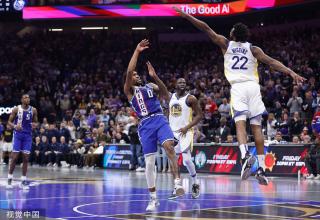 轻队员的双 轻队员的双