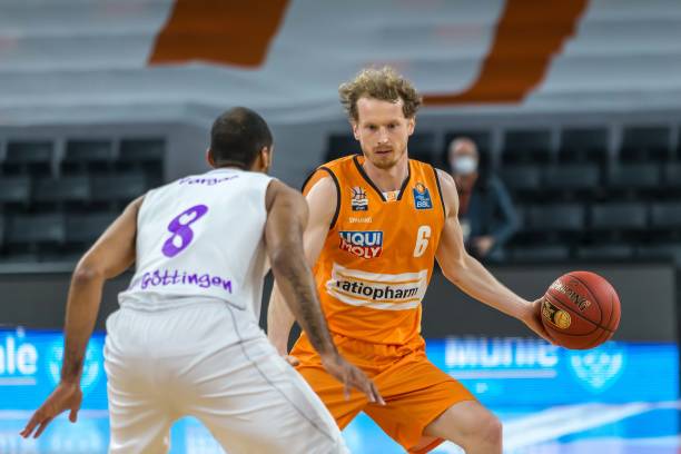 火花四溅 火花四溅