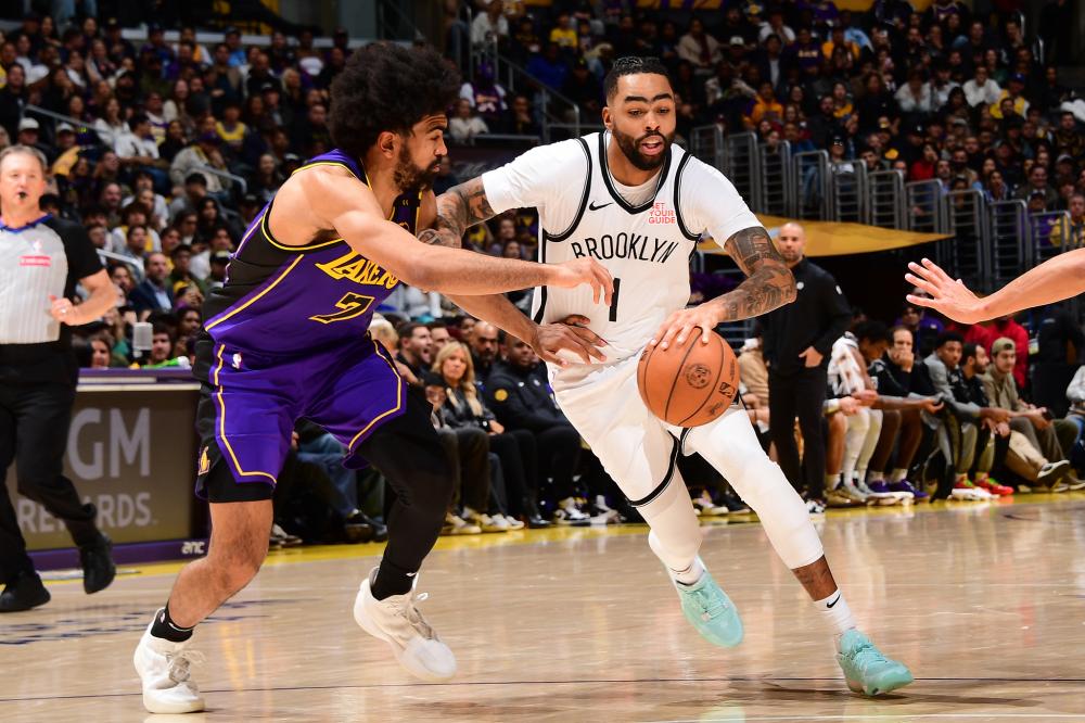 西班牙人主 西班牙人主