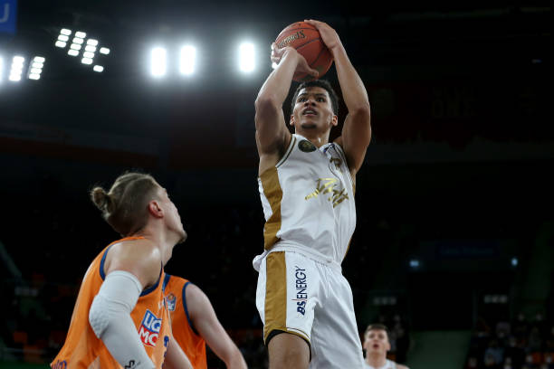 量的异军突 量的异军突