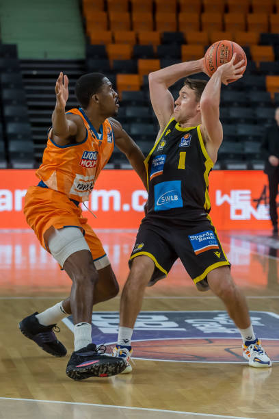 中在防线上 中在防线上